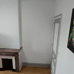 - La Batisse De Appartement